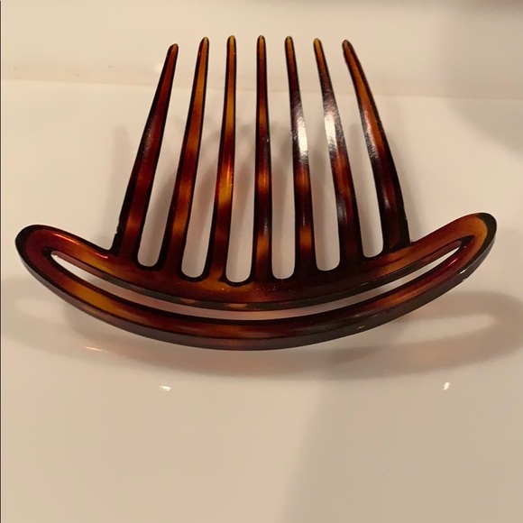 Comb - Picture 3 of 3